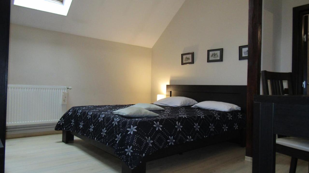 Rami House Central Double Rooms Brasov Ngoại thất bức ảnh