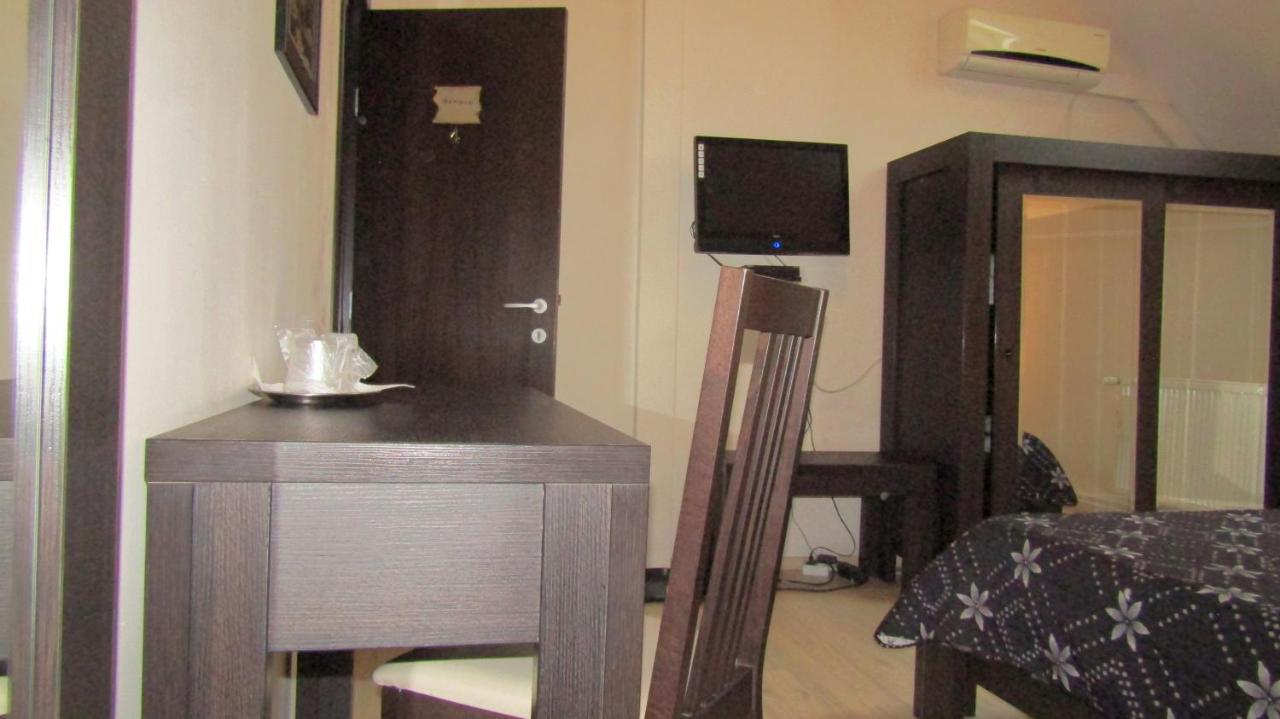 Rami House Central Double Rooms Brasov Ngoại thất bức ảnh