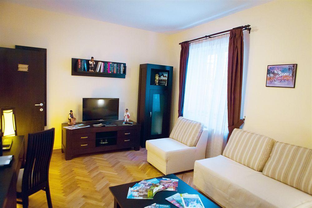 Rami House Central Double Rooms Brasov Ngoại thất bức ảnh