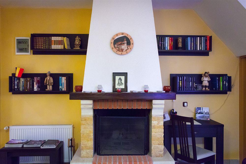 Rami House Central Double Rooms Brasov Ngoại thất bức ảnh