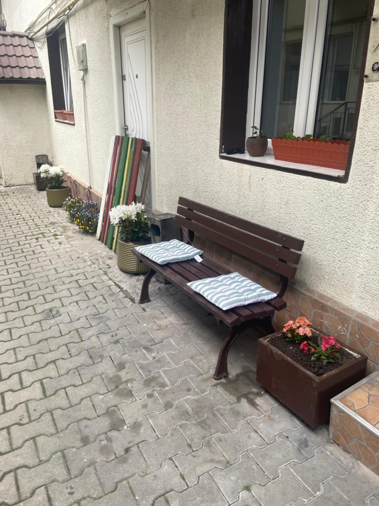 Rami House Central Double Rooms Brasov Ngoại thất bức ảnh