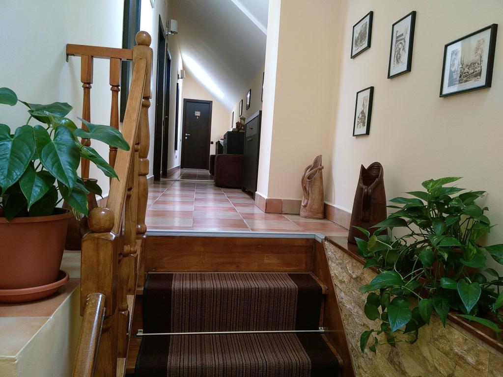 Rami House Central Double Rooms Brasov Ngoại thất bức ảnh