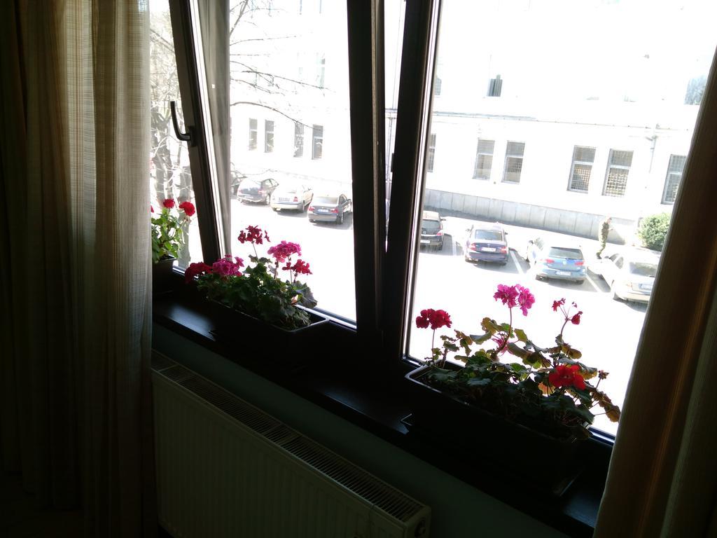 Rami House Central Double Rooms Brasov Ngoại thất bức ảnh